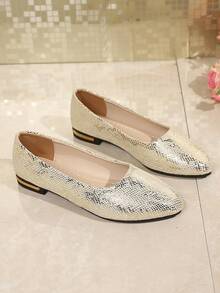 Women's Snake Skin Pointed Toe Flat Shoes, With Gold Decor Loafers, Loose Fit, Recommend Ordering 0.5 Or 1 Size Down, Wide Toe Design Suitable For Wide Feet And High Instep - Gold - View 3