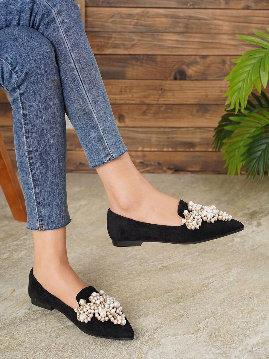 Women's Pointed Toe Retro Versatile Elegant Comfortable Casual Flat Shoes - Black - View 1