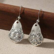 Vintage Floral Carved Asymmetrical Geometric Pendant Earrings, Handmade Women's Accessories, Suitable For Daily Wear And Vacation, An Ideal Gift For Her - Silver - View 2