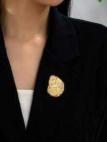 1 件金色不规则纹理菊石胸针 - 精致螺旋纹理图案，适合搭配西装和外套 - 金色 - 查看 8