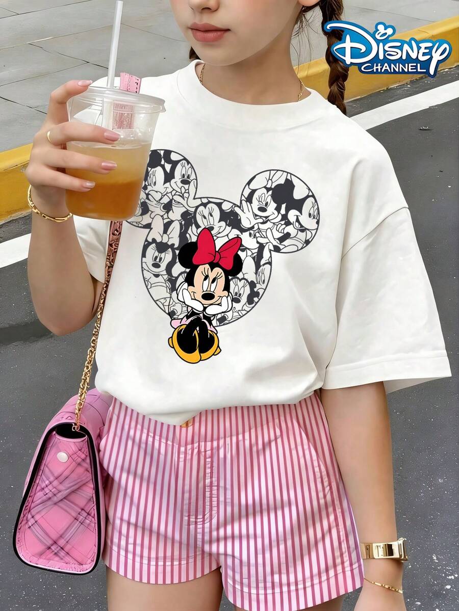 Disney The Outline Of Disney Mickey Mouse's Head Is Full Of Minnie's Portrait, With A Three-Dimensional Minnie Image In The Center, Retro And Cute Print Pattern Summer Tops,Short-Sleeved Casual And Cute Style Children's Clothing Design,Summer Outfits ,Girl Clothes For Kids ,Ropa Para Niños,Teen Girls Clothes,Kids Clothes,Graphic Tee, Summer Clothes,Perfect For Cool Girls. Comfortable And Breathable Children's Short-Sleeved T-Shirt. Comfortable And Casual Wear All Year Round Children's Clothes,Comfortable & Lightweight, Iconic Print For Mix-And-Match Outfits,Suitable For Both Boys And Girls. - 白色 - 查看 1