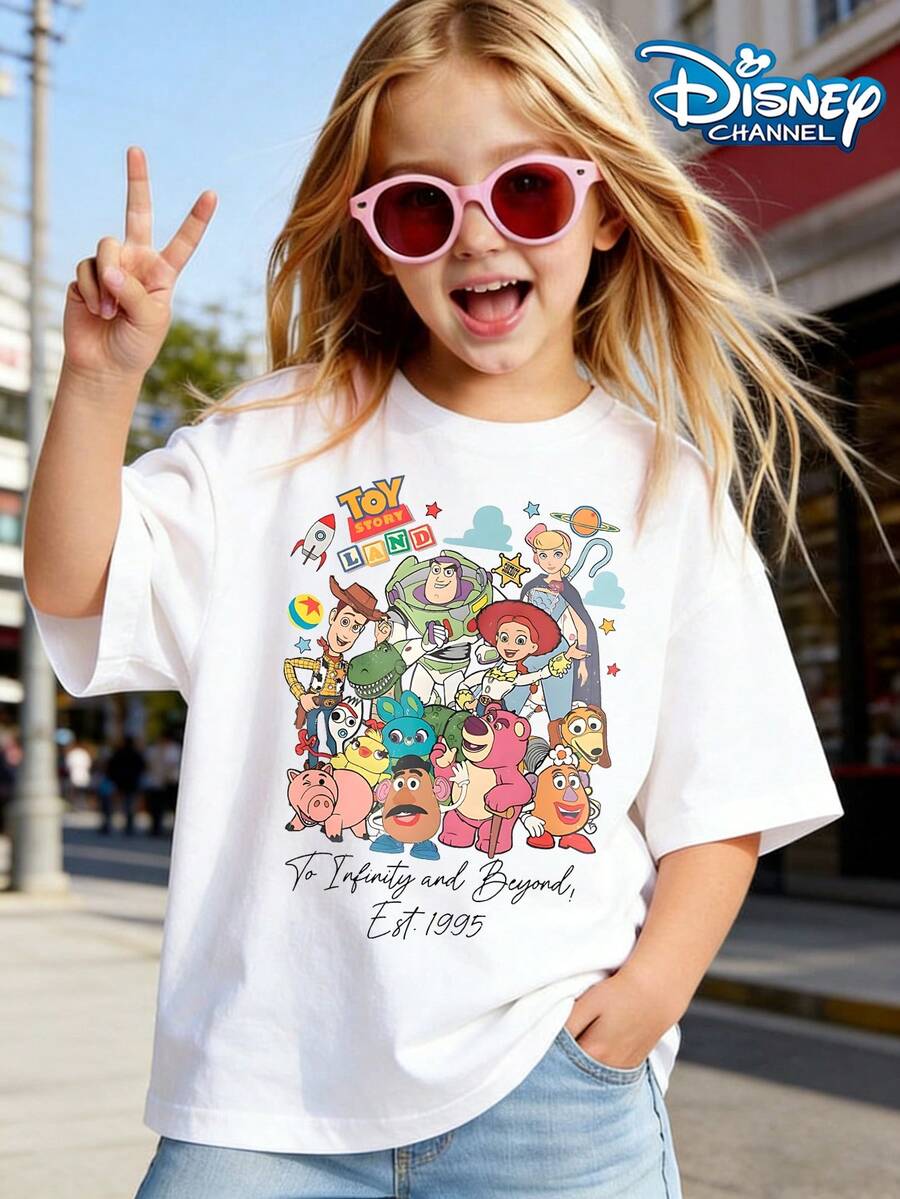 Disney Toy Story Family Photo Commemorative T-Shirt All Character Assembly Print Pattern Summer Tops,Short-Sleeved Casual And Cute Style  Children's Clothing Design,Summer Outfits ,Girl Clothes For Kids ,Ropa Para Niños,Teen Girls Clothes,Kids Clothes,Graphic Tee, Summer Clothes,Perfect For Cool Girls. Comfortable And Breathable Children's Short-Sleeved T-Shirt. Comfortable And Casual Wear All Year Round  Children's Clothes,Comfortable & Lightweight, Iconic Print For Mix-And-Match Outfits,Suitable For Both Boys And Girls. - trắng - Xem 1