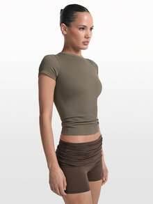 SKIMS  RIBBED SEAMLESS SHORT SLEEVE TOP - Dusty Oak - View 1