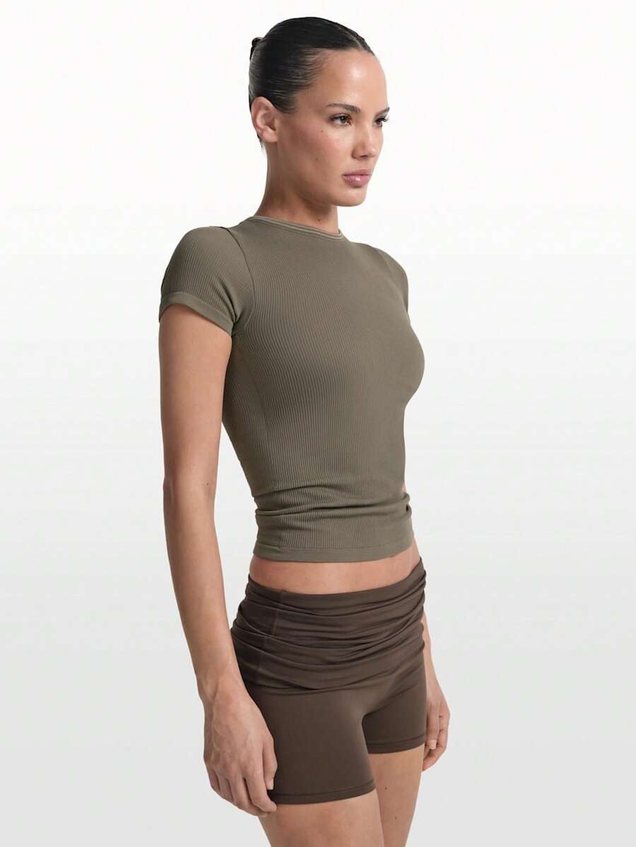 SKIMS RIBBED SEAMLESS SHORT SLEEVE TOP - Dusty Oak - View 1
