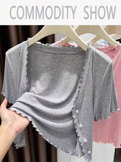1 chiếc váy hai dây màu đen, trắng, xám, hồng kèm áo khoác cardigan tay ngắn, size nhỏ, nhẹ nhàng mùa hè.