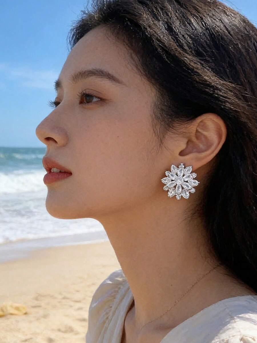 一对奢华的向日葵双层锆石女士耳钉，时尚女士铜质新娘耳环及配饰 - 銀色 - 查看 1