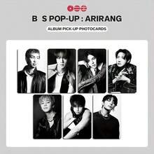 Bộ 7 món album BT/S<ARIRANG>2026 COMEBACK (SWIM/ Body To Body) của V JIMIN J-HOPE RM JIN, kèm thẻ quà tặng đặc biệt in màu cá nhân, thẻ album, thẻ poster, bưu thiếp và thẻ may mắn. - Nhiều màu - Xem 4
