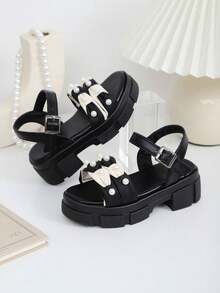 1双黑色幼儿/女童坡跟凉鞋，柔软舒适的PU交叉绑带材质，可调节搭扣鞋跟上饰有闪亮珍珠，圆头3厘米粗跟，时尚公主风沙滩凉鞋，适合3-15岁女孩，2026春夏款 - 黑色 - 查看 5