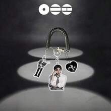 JK, J-HOPE, JIMIN, V, JIN, RM, <ARIRANG> Móc khóa acrylic, Phụ kiện balo, Móc treo cặp sách, Dòng đen, Phụ kiện cần thiết cho người hâm mộ khi đi concert và gặp gỡ fan, Móc khóa riêng cho từng thành viên, Độc quyền dành cho ARMY. - Nhiều màu - Xem 4