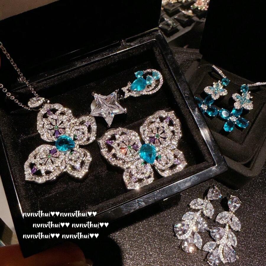 レトロな花柄蝶の宝石ネックレス ヴィンテージ海青色の花ジルコンイヤリングセット - 2 - チェックする 1