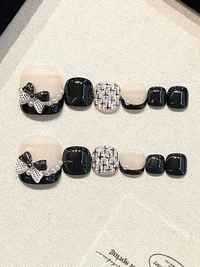 Bộ 12 móng chân giả Y2K thủ công màu đen, kiểu Pháp, họa tiết nơ 3D, kiểu dáng nhỏ nhắn, thơm nhẹ, dễ thương, có thể tháo rời, phù hợp cho phụ nữ và bé gái đeo hàng ngày trong các buổi tiệc, quà tặng nghệ thuật làm móng bao gồm keo dán móng và miếng dán.