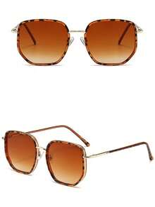 1pc Retro Street Style PC (Polycarbonate) Fashion Glasses, All Season - Leopard Print Frame With Gradient Brown Trim - View 4