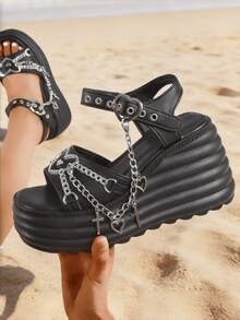 New Black Summer Slope Heel Shoes For Woman Thick Bottom Women's Punk Fashion Sandals For Women Casual Slippers Comfortable Shoes Women's Gothic Style Cross Chain Detail Platform Sandals Summer Shoes - màu đen - Xem 1