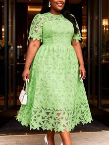 Vestido largo elegante de encaje calado con estampado floral en corte evasé para mujer talla grande, para fiesta o boda - verde menta - Ver 4