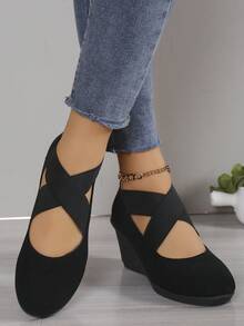 女式交叉系带一脚蹬松紧带坡跟厚底黑色鞋，防水，时尚圆头，百搭，防滑，加大码高跟鞋，低帮芭蕾平底鞋，复古风格 - 黑色 - 查看 2