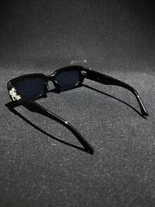 1pc Crystal Cross Heart Metal Decor , Retro Small Square Frame Tinted Vintage Classic Fashion Stylish Luxury Travel Eyewear, Tortoiseshell - 黑色邊框/全灰色膠片(附菱形十字) - 查看 5