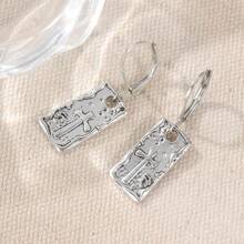 Anting Minimalis Vintage "Ingat Aku", Melambangkan Keyakinan, Dibuat dengan Tangan dari Perak, Desain Salib, Cocok untuk Pemakaian Sehari-hari dan Liburan, Pilihan Hadiah yang Luar Biasa - Perak - View 3