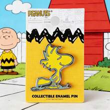 Peanuts 花生漫画官方授权收藏徽章 锌合金珐琅徽章 史努比新奇饰品 男女通用胸针 夹克翻领徽章 动漫背包徽章 防锈金属胸针 生日礼物 1枚 - 彩色 - 查看 10