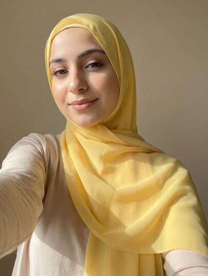 1pc Women's Solid Color Pearl Chiffon Soft Headscarf, Conservative Plain Color Arabian Long Scarf, Suitable For Middle Eastern Daily Use