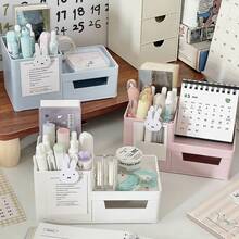 Caja de almacenamiento multifuncional de escritorio con forma de conejo lindo, con cajones y marco de fotos - Organizador de escritorio multiusos para papelería, cosméticos y artículos pequeños - Organizador de escritorio/dormitorio de tono rosa para oficina - Portalápices con compartimento - Ver 1