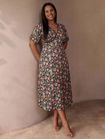  ELLERISSA Plus Size Women Elegant Floral Curve Dress, Vibrant Floral Print Contrast Lace Trim V Neck Puff Sleeve Midi/Maxi Dress, Vacation Outfit, Spring Summer Dress, Party Dress, Curve Dresses For Women, Plus Size Floral Dress, Bohemian Inspired Dress