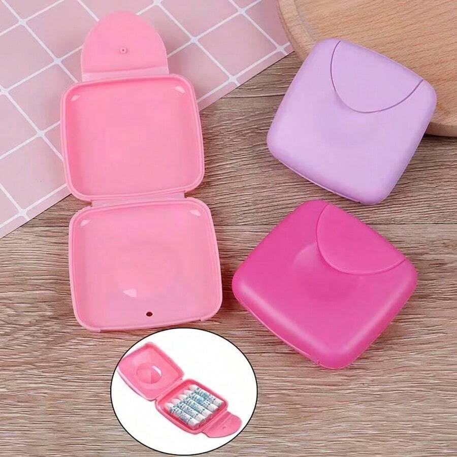 1pc Square Sanitary Napkin Storage Box, Lockable Flip Cover, Waterproof Plastic Case, Portable Mini Compact, Convenient For Ladies, Cute Tampon/Pad Holder Box, Holds 6pcs Stick-Shaped Tampons, Not Suitable For Pad-Type