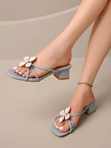 Mẫu sandal một quai đế dày đính hoa ngọc trai kiểu Pháp mới mùa hè 2025, kiểu dáng hở mũi, gót trung bình, đa năng dành cho nữ. - Màu xanh lam - Xem 4