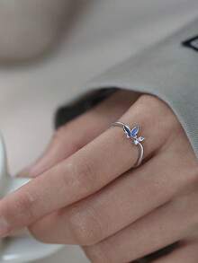 1枚镶嵌锆石的蓝绿色蝴蝶戒指，浪漫可爱的昆虫造型 - 復古銀色 - 查看 2