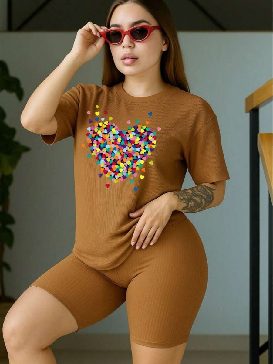 Set Deportivo Casual Mujer Dos Piezas, Camiseta Cómoda y Short Ajustado para Look Urbano Estampado De Corazon De Colores