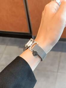 Dây đeo thay thế cho đồng hồ Band 10/9/8, dây đeo lưới kim loại Milan mới, tương thích với phiên bản NFC của đồng hồ thông minh, thép không gỉ, thoải mái và thoáng khí, thiết kế đa năng unisex. - Bạc - Xem 6