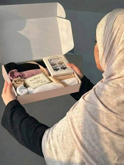 9pcs Women's New Large Size Hijab + Beanie + Brooch Set, Solid Color Soft & Casual Scarves, Delicate Gift Box, Skin-Friendly & Comfortable For Long-Term Wear