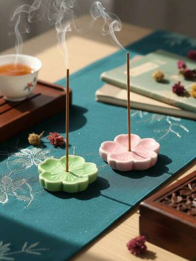 1个优雅樱花香薰机 - 便携式树脂香薰机，可爱花朵设计，适合家居装饰、瑜伽室和香薰用途，是送给女性的理想礼物，也是乔迁和节日礼物的完美之选。