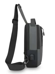 1个男士休闲PU防水斜挎包，轻便单肩包，带USB充电口、可调节肩带，多功能户外包，桃树图案，简约大方，是送给男士、学生、男友、商务人士和运动人士的理想礼物。 - 彩色 - 查看 11