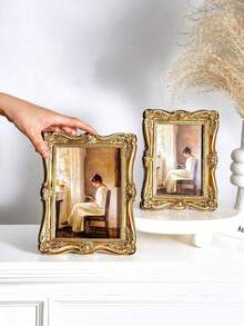 1 Khung ảnh nhựa kiểu cổ điển, khung hình bầu dục màu vàng sang trọng (Giấy ảnh ngẫu nhiên), thích hợp để bàn hoặc treo tường, phù hợp với phòng khách, phòng ngủ và văn phòng tại nhà, phong cách Baroque cổ điển, phù hợp với những ngôi nhà theo phong cách cổ điển, đồng quê và tối giản, hoàn hảo để trưng bày ảnh gia đình, ảnh cưới và tranh nghệ thuật, một món quà lý tưởng cho những người yêu thích nghệ thuật và trang trí nhà cửa. - Nhiều màu 5 - Xem 3
