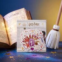 Harry Potter 50张复古卡通徽章贴纸，水彩风格涂鸦人物贴纸，防水耐用，适用于水瓶、笔记本电脑、保险杠、瓶子、电脑、手机、帽子、汽车等，适合青少年和成人，可作为纪念品、礼物、返校用品、愿景板装饰。[官方授权] - 彩色 - 查看 3