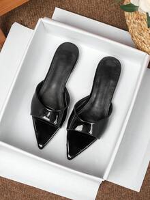 Women's Flat Sandals 2026 Spring/Summer New Versatile Soft Bottom Beach Sandals, Fashion Roman Sandals For Women, Plus Size 41-43 - Black - View 4