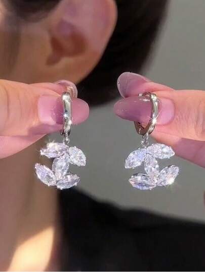 1 Pair Elegant Minimalist Luxury Copper Inlaid Cubic Zirconia Pendant Earrings, Suitable For Women's Daily Wear