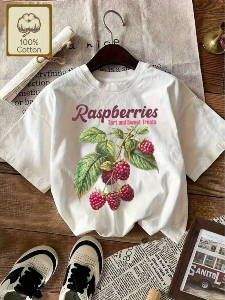 Plus Size - Strawberry Pattern T-Shirt - Fashionable White T-Shirt With A Vibrant Strawberry And Green Leaf Print | Unisex Casual Wear | Soft 100% Cotton Fabric | Suitable For Summer Wear | Unique Strawberry And Dessert Designs | Cospring Outfit, Cotton T-Shirt - 白色 - 查看 1