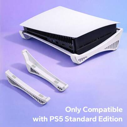 Consola PlayStation5 Edición Estándar, Soporte de enfriamiento horizontal, Base plana, Almohadilla de silicona suspendida antideslizante. Inestable cuando se coloca verticalmente, adopta una estructura de rejilla suspendida para mejorar la circulación de aire en la parte inferior y ayudar al enfriamiento eficiente de la consola. Almohadilla antideslizante de silicona premium de 2 mm incrustada en la superficie de contacto, posicionamiento preciso, agarre fuerte y absorción de impactos para evitar rayar el Body de la consola. Accesorios de juego para construir tu fortaleza de juego. Soporte para controlador de juego, Estante de almacenamiento para 4/5 joysticks, Accesorios para gamepad PS 5
