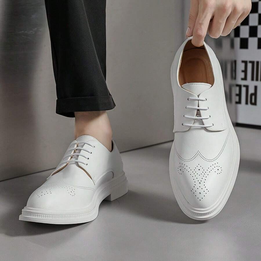 White Brogue Thick-Soled Loafers For Women British Style Lace-Up Leather Shoes Commuter Versatile Flat Shoes 2025 Spring New Style Increased Height Slimming College Style JK Uniform Shoes Daily Commuter Casual Shoes Comfortable Soft Sole