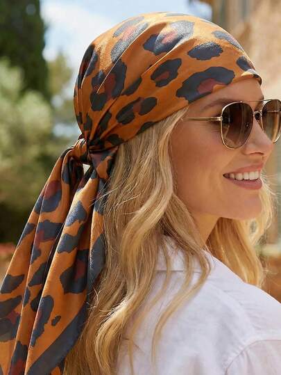 1 chiếc khăn/khăn choàng lụa satin in họa tiết da báo cổ điển thanh lịch dành cho nữ, phù hợp cho trang phục thường ngày và thời trang ngoài trời, có thể dùng làm khăn quàng cổ, băng đô hoặc khăn choàng để làm điểm nhấn cho trang phục, đi biển hoặc đi nghỉ mát.