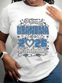 Proud Grandma Of A 2026 Graduate T-Shirt Graduation Celebration Design For Family And Grandparent Gift,220g - trắng - Xem 1