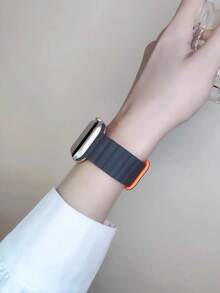 1条男女通用硅胶磁吸表带，兼容 42mm、38mm、40mm、41mm、44mm、45mm、46mm、49mm，时尚智能手表替换表带，适用于Ultra2、Ultra SE2、SE 11、10、9、8、7、6、5、4、3、2、1系列，可作为学生返校礼物 - 彩色 - 查看 4