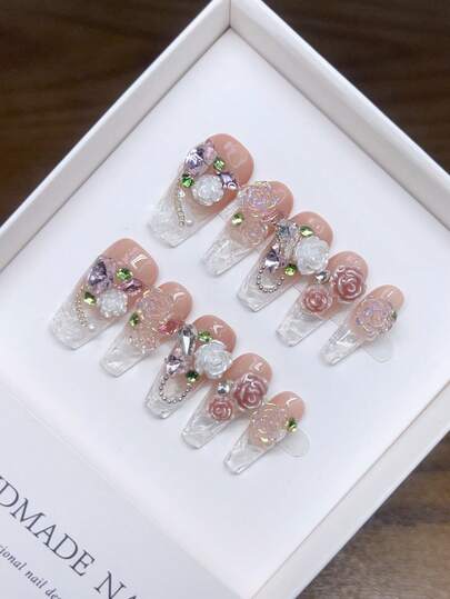 纯手工制作的按压式美甲贴片，中度渐变风格，手绘3D山茶花碎冰设计，高品质优雅简约美甲贴片，全贴假指甲，Y2K风格美甲贴片，独特小众创意假指甲贴片，日常美甲贴片，可爱现代风格美甲贴片，适合日常佩戴，春夏美甲贴片，可拆卸可重复使用，适合女性和女孩参加派对