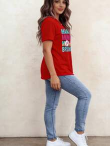 Women's-ShirtWomen's Baseball Graphic-Shirt - Casual Short-Sleeve Crew Neck, Summer And Spring Top With Baseball And Drip Design, Baseball Mom Apparel |   Fun Printed Tops |   Knit Construction, Baseball-ShirtFashionable Women's Clothingshirts,Clothes,White Top,Graphic Tee,Suitable Gym, Workouts, Everyday Casual Wear, And Street Style. - 紅色 - 查看 3