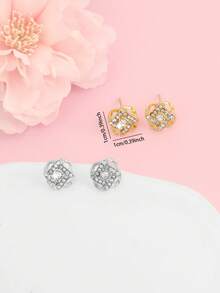 1 Pair Niche Design Elegant Cute Hollow Four-Leaf Clover Rhinestone Inlaid Earrings For Women - Openwork Rhinestone Earrings - View 6