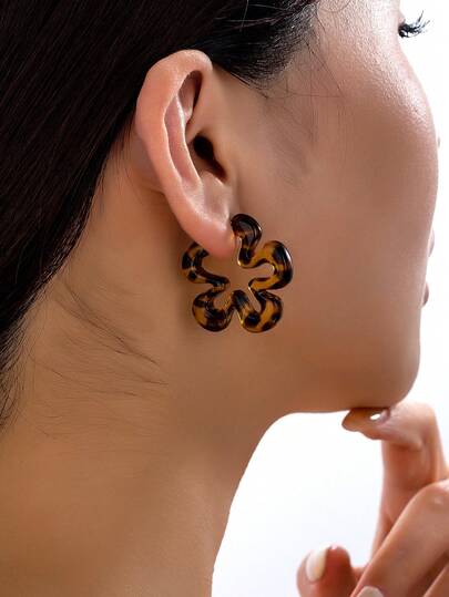 1 Đôi bông tai hoa năm cánh in họa tiết da báo cổ điển, thanh lịch và tối giản, phù hợp để đeo hàng ngày, đi nghỉ mát, dự tiệc và các buổi dạ hội.