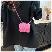 1 Túi đeo chéo mini hình vuông họa tiết hoa trà, ví cầm tay và túi đeo vai thiết kế độc đáo, khóa hoa trà cao cấp kết hợp họa tiết hình thoi, tinh tế và đa năng. - Nhiều kiểu dáng - Xem 11