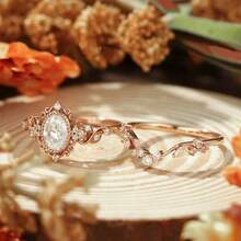 1 Set Of Retro Oval Moissanite Stackable Ring Set | Rose Gold Flower Vine Vine Engagement Bride Ring Set - Bộ nhẫn hai mảnh hình hoa, vàng hồng, đính kim cương trắng hình bầu dục. - Xem 6