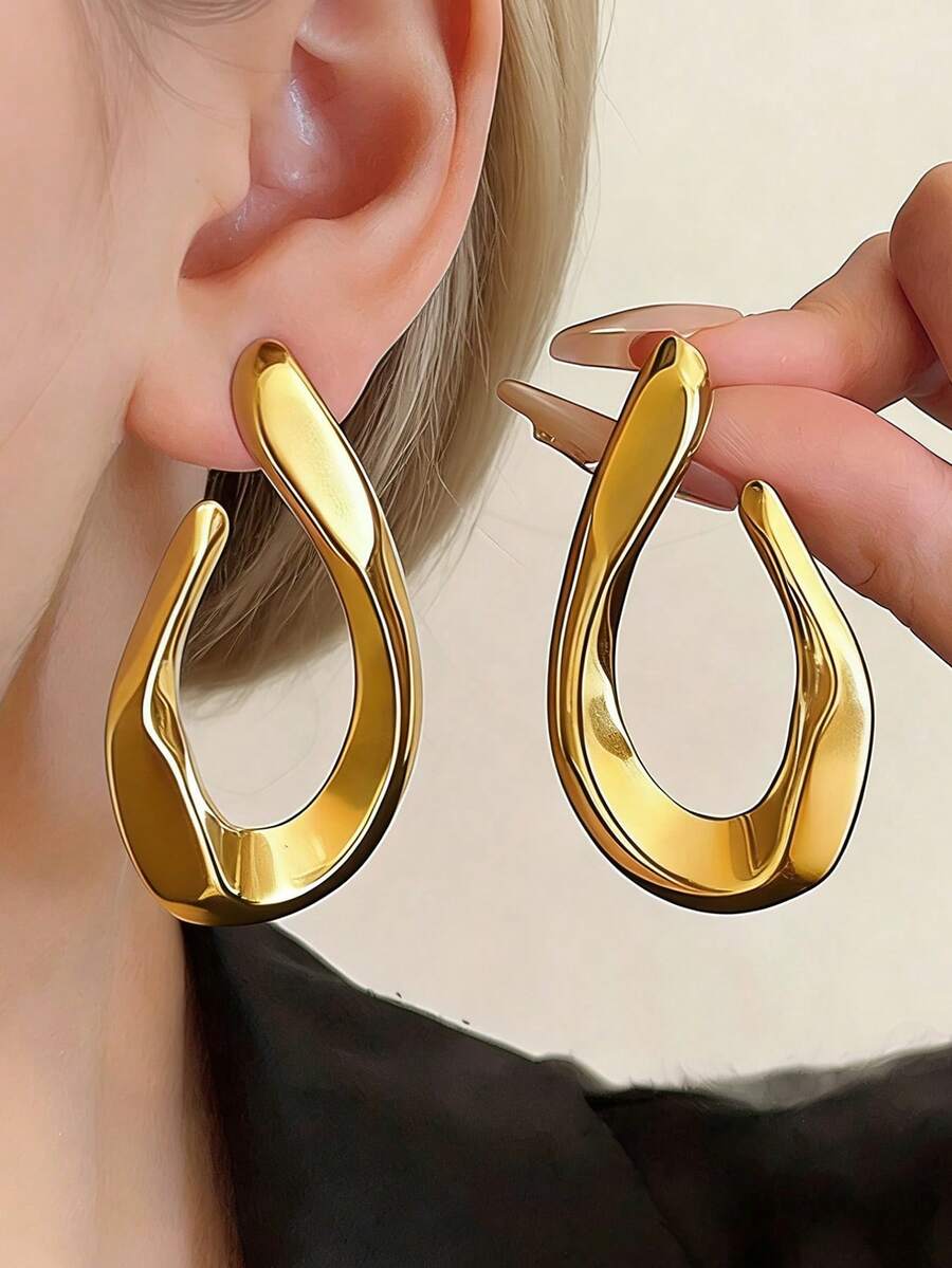 1 Pair Geometric Asymmetrical Exaggerated Earrings - Yellow Gold - View 1